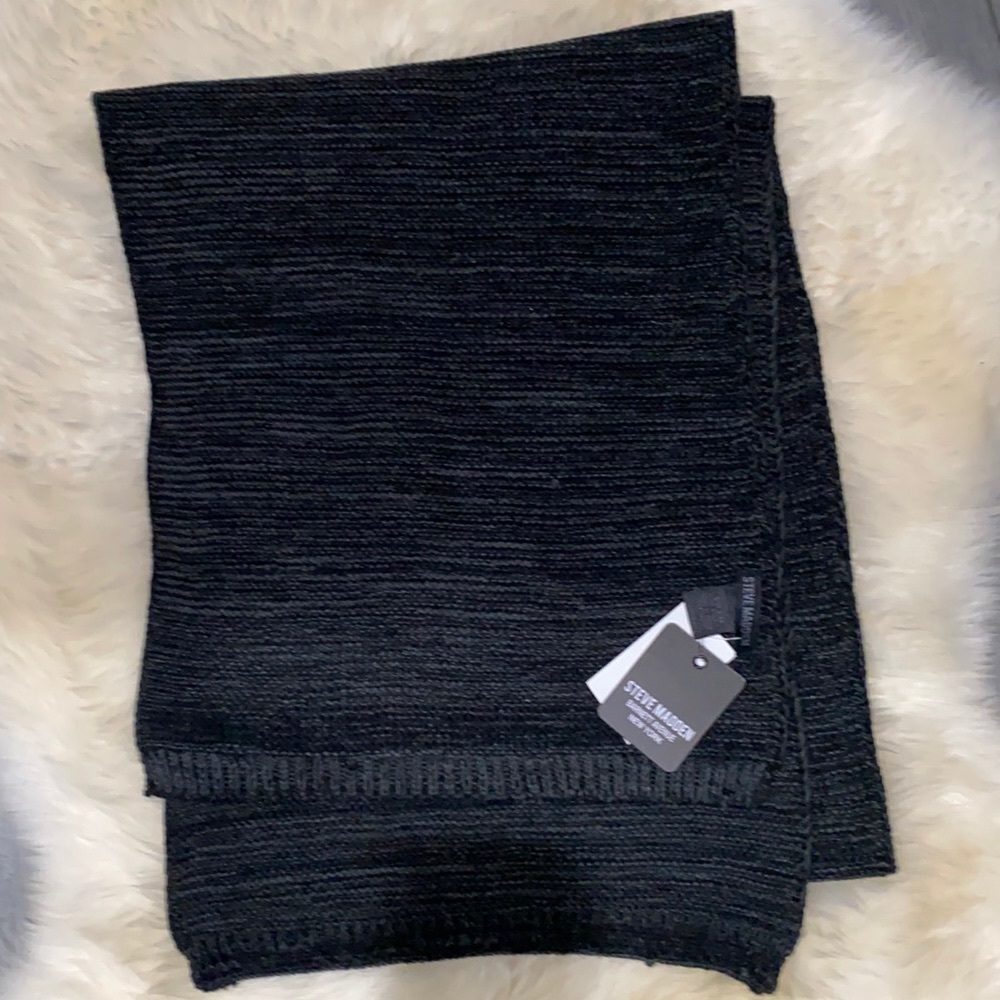 NWT Men’s Steve Madden Gray Knit Textured Winter Scarf